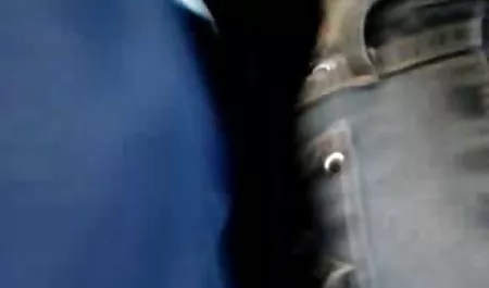 يحصل مارس الجنس أليتا المحيط على افلام جنس محارم كامله الأريكة