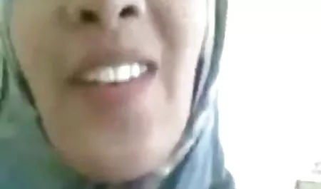 فتاة تبلغ من العمر 18 عاما تحميل جنس محارم وقح تحول جنسى