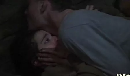 امرأة سمراء الشعر الطويل حصلت على هزة قصص سكس محارم ورقية الجماع خلال منفردا