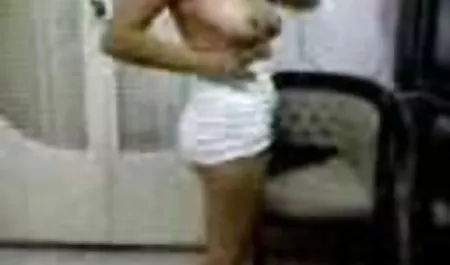 لطيف لاتينا كبير الثدي تتمتع قصص جنس محارم حديثة آلة سخيف