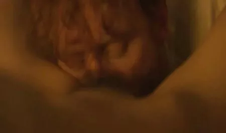 الشباب يحصل اللعب في افلام جنس محارم بوسها