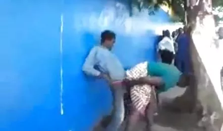 4. لم يستطع جنس زنا المحارم رجل الأعمال القديم رفض صديقة ابنه الأنيقة