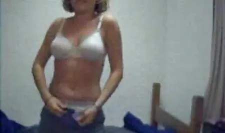 يملأ بوسها مع دسار كبير جنس محارم فيديو