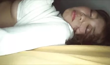 غرفة قصص سكس محارم ودياثه مظلمة مع الأثاث صنم الجنس الشرجي